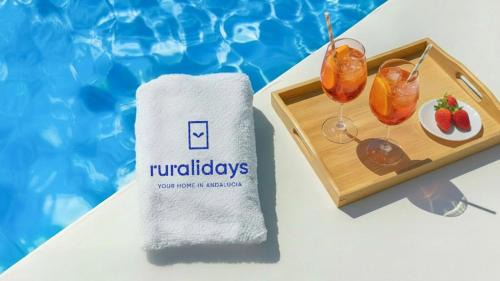 Malaga-Este Villa | Villa Lagar Martinez Malaga by Ruralidays