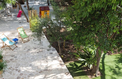 Pedregalejo Ski Chalet | Villa Leomar - Malaga. peaceful and quiet, very close to the beach and the city center.