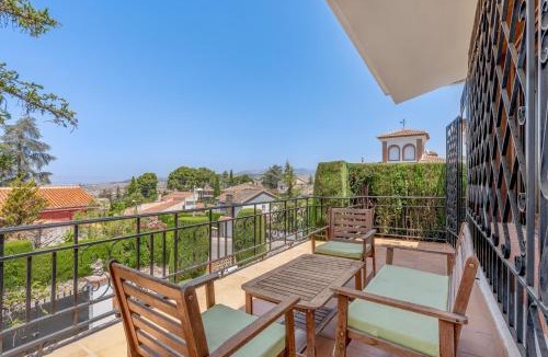 Barrio de la Vega Villa | Villa Leonor con piscina privada