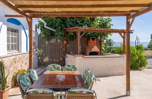 Alhaurin de la Torre Villa | Villa 'Los Arcos' with Pool, Mountain Views, Wi-Fi, and Air Conditioning