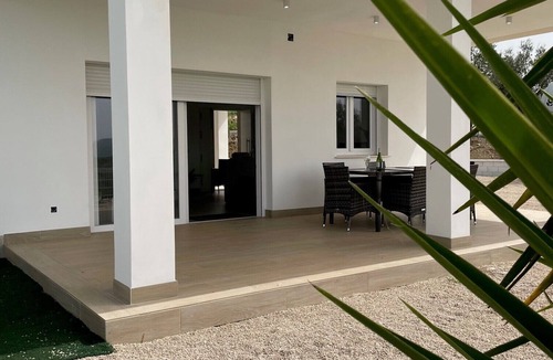 Colmenar Villa | Villa 'Los Moriscos - The Best Views' with Private Pool, Private Terrace and Wi-Fi