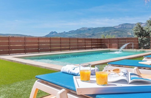 Riogordo Villa | Villa Los Ruedos Riogordo by Ruralidays