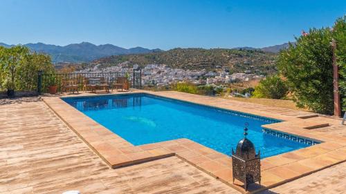 Guaro Villa | Villa Luz de Luna Guaro by Ruralidays