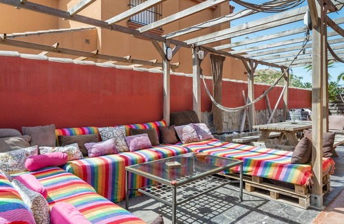 Los Gallos-Cerromolino House | Villa Marty - for families or guests over 25 years