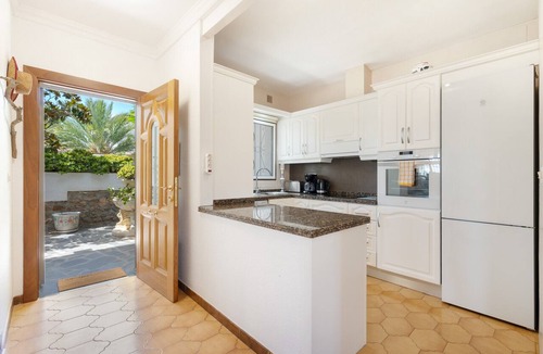 Salobrena Villa | Villa Magnolia con piscina y vistas