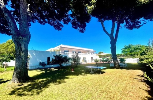 Churriana House | VILLA MAGOS, 11-Bedrooms, sleeps up to 30, celebration or relax