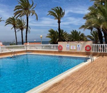 Estrella del Mar House | VILLA MARE - 2 beds with balcony, patio and pool and direct park access