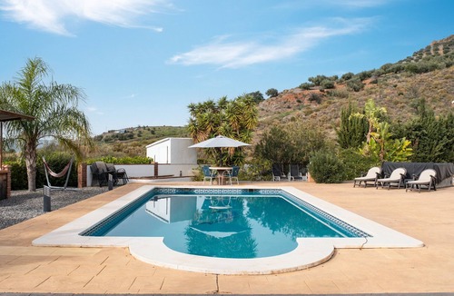 Canillas de Aceituno Villa | Villa 'Marylou' with Mountain View, Wi-Fi and Air Conditioning
