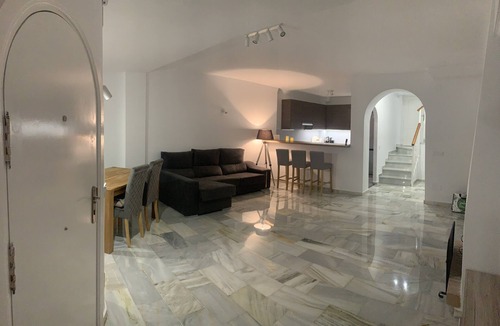 Benajarafe Ski Chalet | Villa Mila - Traumhaftes Chalet mit Blick Aufs Meer und die Berge, Strandnähe