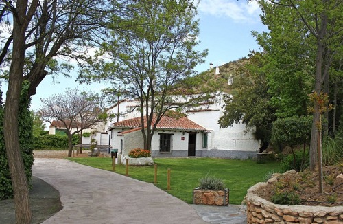 Alcudia de Guadix House | Villa near Granada with Sierra Views