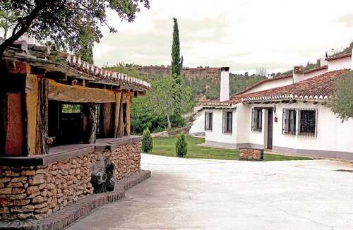 Alcudia de Guadix House | Villa near Granada with Sierra Views