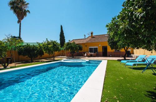 Almensilla House | Villa Oasis Los Naranjos con jacuzzi 15 min Sevilla