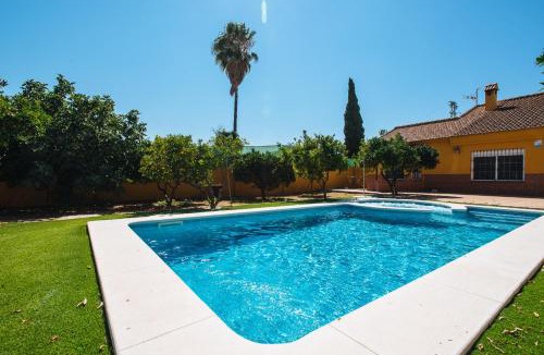 Almensilla House | Villa Oasis Los Naranjos con jacuzzi 15 min Sevilla