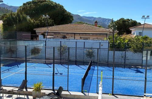 Pinos de Alhaurin Villa | Villa Padel - Heated pool and private paddle court