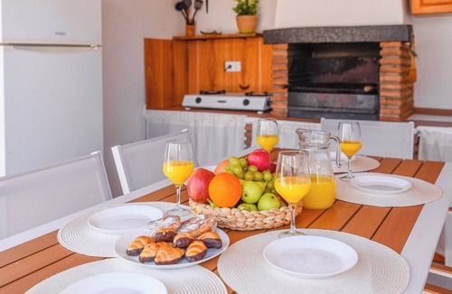 Antequera Villa | Villa Paqui Villanueva de la Concepción by Ruralidays