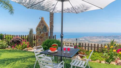 Arenas Villa | Villa Paraiso Arenas by Ruralidays