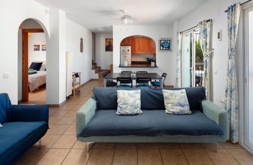 Vinuela Villa | Villa "Puesta del Sol" with Lake View, Private Pool & Wi-Fi