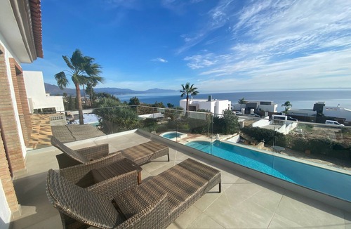 Manilva Villa | Villa 'Romano' with Sea View, Wi-Fi and Air Conditioning