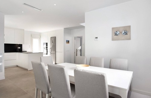 Los Gallos-Cerromolino House | Villa 'Santa Clara 21c' with Private Pool, Wi-Fi and Air Conditioning