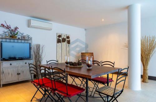 Rota House | Villa Sol Sal free parking by Staycare
