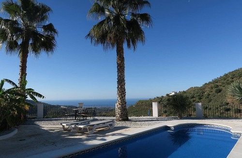 Arenas Villa | Villa 'Stunning Near Velez-malaga' with Sea View, Wi-Fi and Air Conditioning