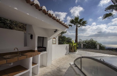 Arenas Villa | Villa 'Stunning Near Velez-malaga' with Sea View, Wi-Fi and Air Conditioning