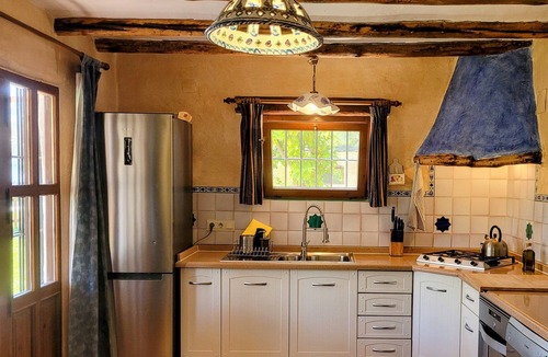 Orgiva House | Villa Tropical; High Standard Space Calm, Eco-Property Saltwater-Pool Child-Safe