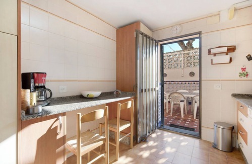 El Puerto de Santa Maria Villa | Villa 'Valdelagrana' with Shared Pool, Wi-Fi and Air Conditioning
