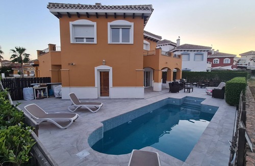 Torre-Pacheco Villa | Villa Vidorra south west facing, frontline view, tiled garden, heated pool 5x3m