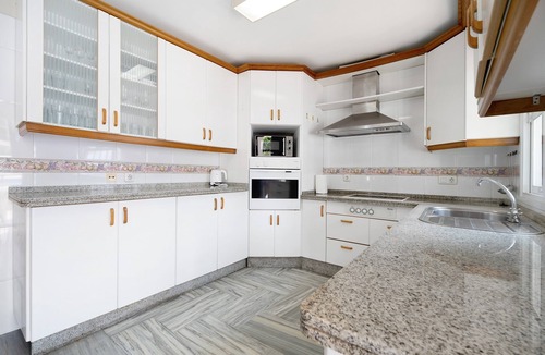 Poblado de Sancti Petri House | Villa Virgen del Camino by the Beach with Pool, Terrace, and Garden