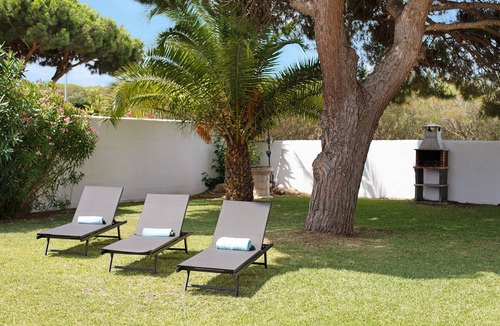 Poblado de Sancti Petri House | Villa Virgen del Camino by the Beach with Pool, Terrace, and Garden