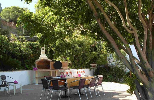 Pinos de Alhaurin Villa | Villa with 11 bedrooms, Private Pool, near Restaurants & Golf.