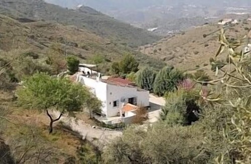 Canillas de Aceituno Villa | Villa With Private Pool & Astonishing Mountain Views, Just 20 Mins. From The Sea