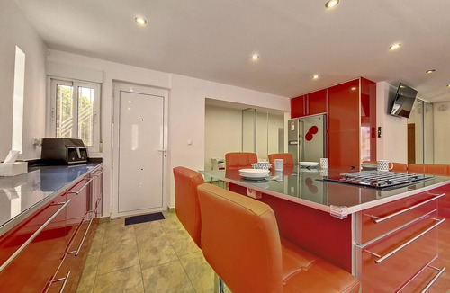 El Carmoli Villa | Villa with private pool and garden