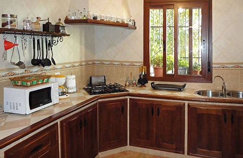El Gastor Villa | Villa with Private Pool, wonderful Lake/Mountain views, pets fiendly and Wi-Fi