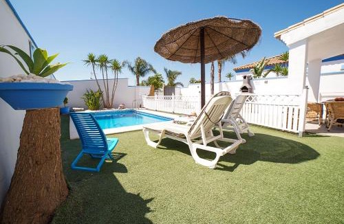 Conil de la Frontera House | VILLA YUCA CON PISCINA PRIVADA en CONIL DE LA FRONTERA
