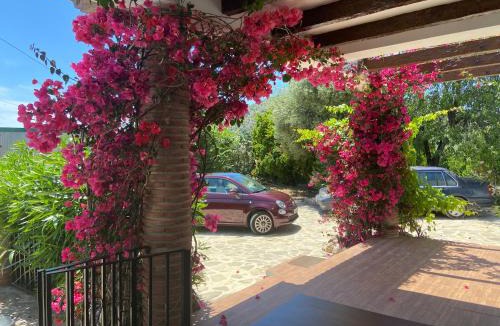 Mondron Villa | Villa Zahar