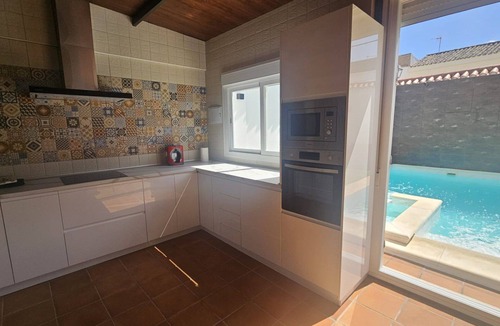La Lantejuela Cottage | Villam Rodericus & Nicolaus Guesthouse