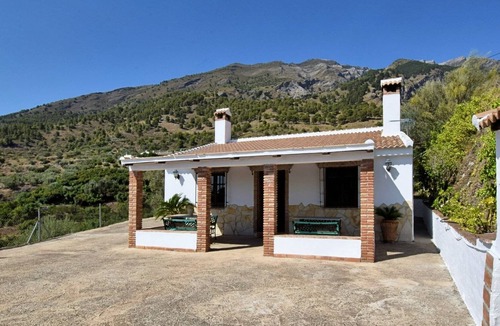 Canillas de Aceituno House | Vintage Holiday Home in Andalusia with Pool