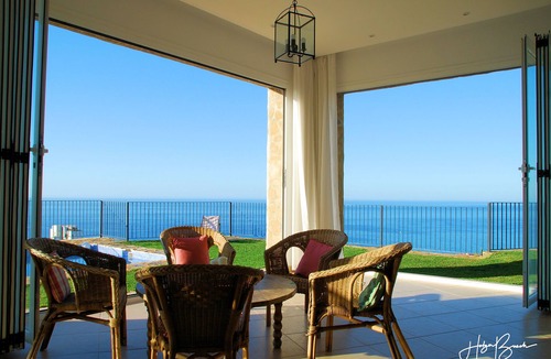 Torre de Benagalbon Apartment | Vista del Mar/Luxury apartment with a wonderful view of the Mediterranean