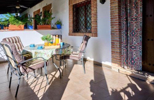 Luque Ski Chalet | Vistaluque - Casa Adosada de 3 habitaciones con Piscina y Pista de Padel