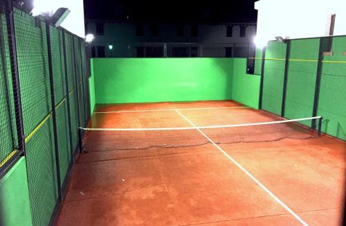 Luque House | Vistaverde - Casa Adosada de 3 habitaciones con Piscina y Pista de Padel en la Vía Verde