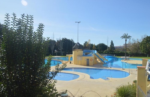 Benalmadena Costa Apartment | VIVE BENALMÁDENA Estudio JÚPITER 237, Grandes Piscinas a 600m de la PLAYA