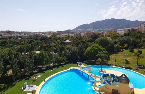 Benalmadena Costa Apartment | VIVE BENALMÁDENA Estudio JÚPITER 237, Grandes Piscinas a 600m de la PLAYA