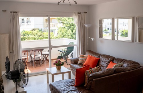 San Luis de Sabinillas Apartment | Walk to Beach Marina & Restaurants – Authentic Spanish Town Apartment