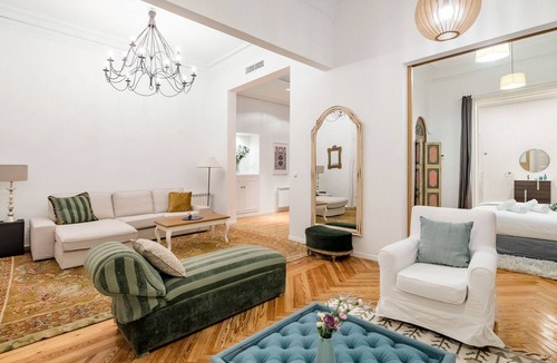 Centro Apartment | Waou Gran Via IX - Short-Term Rental