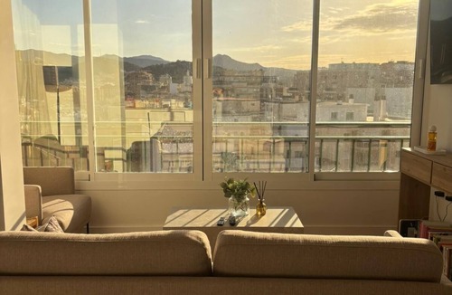 R.E.N.F.E. Apartment | Watch the birds fly whilst working from home