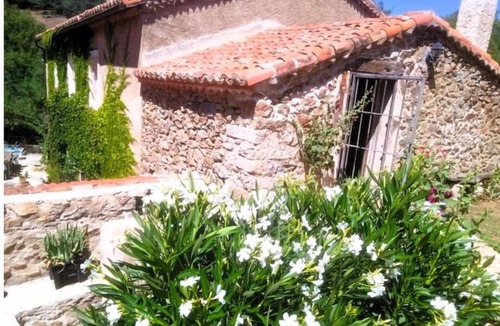 Lozoya House | Water mill away from the world to disconnect from the world