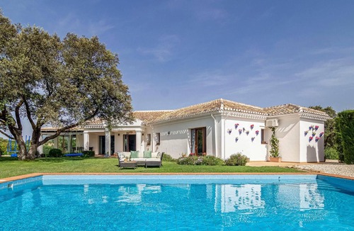 Villanueva del Rosario House | Welcome to vacation in this attractive vacation home with pool and impressive panoramic mountain vie