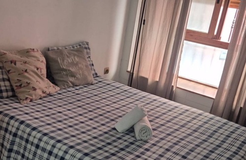 Capuchinos Apartment | Welcoming 2-bedroom studio with AC in Malaga city center